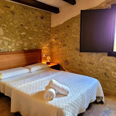 Masia Grupos Con Piscina Privada28 Pax * Cabanelles